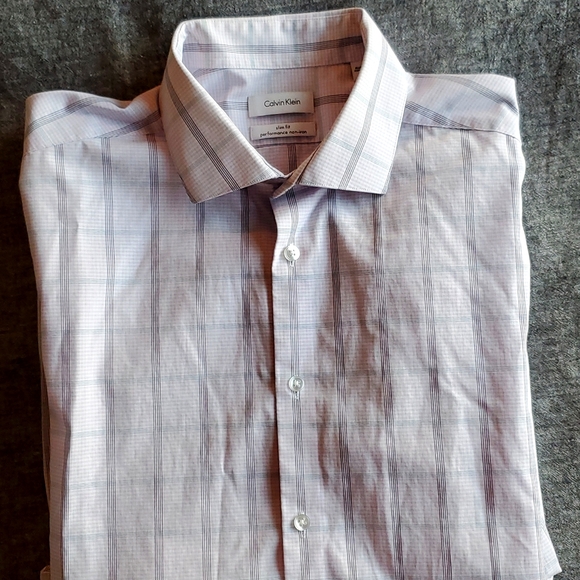 Calvin Klein Other - Calvin Klein slim fit dress shirt
